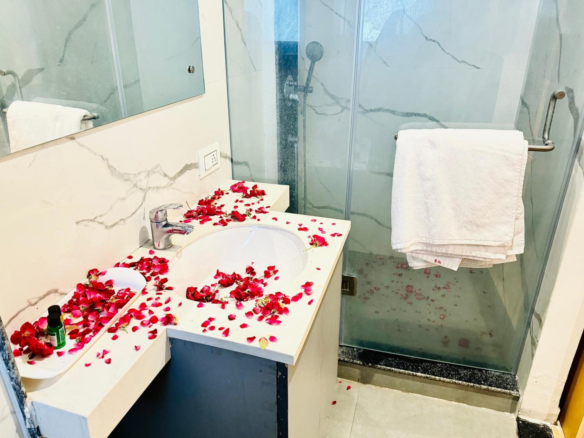 Moonlight Grand Anukampa Aparthotel